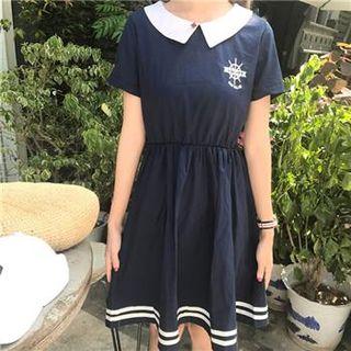 Short-sleeve Contrast Stripe Collared Dress As Shown In Figure - One Size