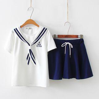 Set: Short-sleeve T-shirt + Plain Mini A-line Skirt