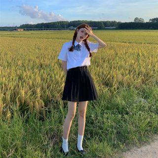 Short-sleeve Shirt / Plaid Bow / Skirt / Set