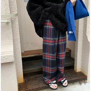 Furry Loose-fit Pullover / Plaid Loose-fit Pants