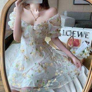 Short-sleeve Embroidered Mesh Blouse / Mini A-line Dress