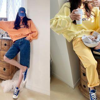 Dip-back Letter Oversize Sweatshirt