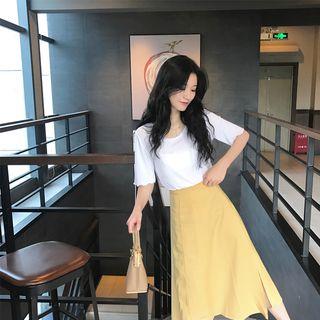Plain Elbow-sleeve T-shirt / Side-slit Midi A-line Skirt