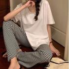 Short-sleeve Knit Top / Striped Sweatpants