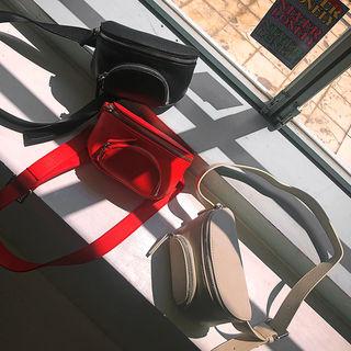 Zip-detail Belt Bag