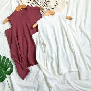 Long-sleeve Cold-shoulder Ribbed Top