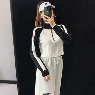 Hlaf-zip Colorblock Crop Knit Top