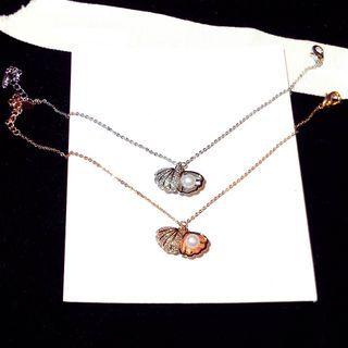 Rhinestone Sea Shell Bracelet