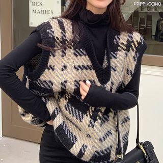 Plaid Sweater Vest / Long-sleeve Mock-neck Top