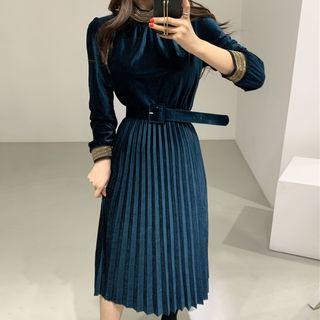 Long-sleeve Contrast Velvet A-line Dress