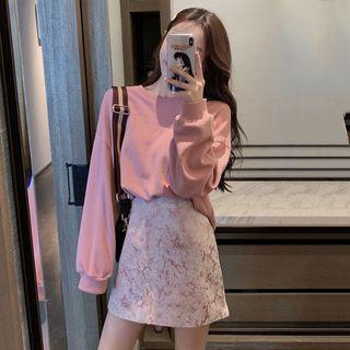 Heart Embroidered Pullover / Jacquard A-line Skirt