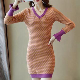 Patterned V-neck Mini Knit Dress