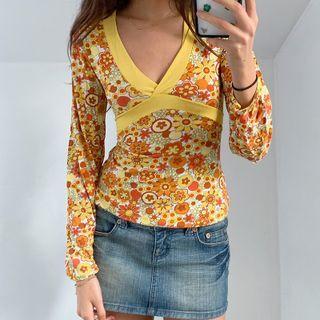 Long Sleeve V-neck Floral Print Top