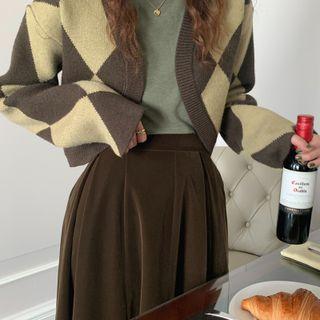 Diamond Pattern Open-front Cropped Cardigan / Midi A-line Skirt