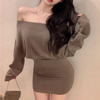 Set: Off-shoulder Sweatshirt + Mini Pencil Skirt Khaki - One Size