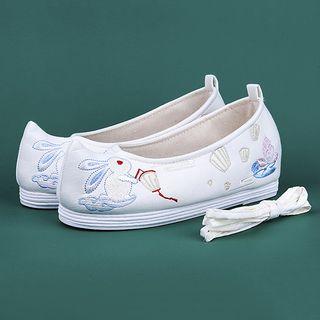 Chinese Traditional Embroidered Platform Shoes