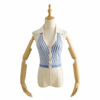 Halter Collared Zigzag Button-up Knit Crop Top