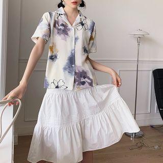 Short-sleeve Print Shirt / Tiered Midi A-line Skirt