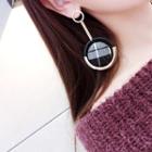 Plaid Buttoned Earring