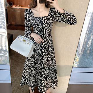 Long-sleeve Square Neck Pattern Print Dress