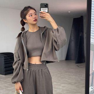 Set: Cropped Zip-up Hoodie + Sleeveless Top