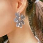 Flower-shape Glittered Disk Earrings