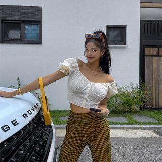 Two-way Eyelet-lace Crop Blouse
