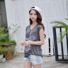 V-neck Short-sleeve Eagle Print T-shirt