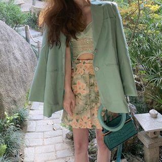 Plain Blazer / Floral Print Skirt / Camisole Top