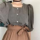 Puff-sleeve Square-neck Blouse / Bow Accent Shorts