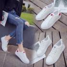 Heart Print Lace-up Sneakers