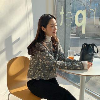 Flower Embroidery Knit Top