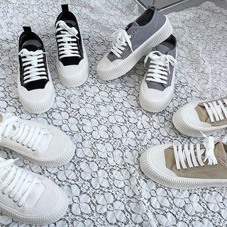 Platform Toe-cap Canvas Sneakers
