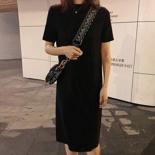 Short-sleeve Mock Neck T-shirt Dress Black - One Size