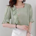 Short-sleeve Buttoned Blouse