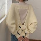 Plain T-shirt / Open-back Knit Sweater