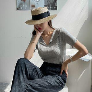 Wing-collar Ribbed Top