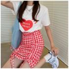 Short-sleeve Heart Print T-shirt / Fitted Plaid Mini Skirt