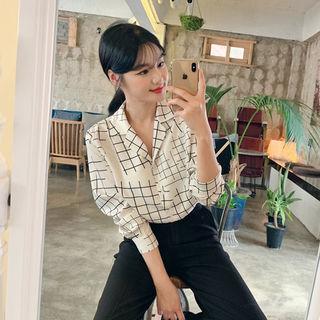 Notch-collar Pattern Shirt