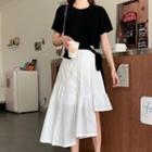 Short Sleeve Crop T-shirt / Asymmetric Skirt