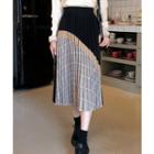 Color-block Pleated Skirt Black - One Size