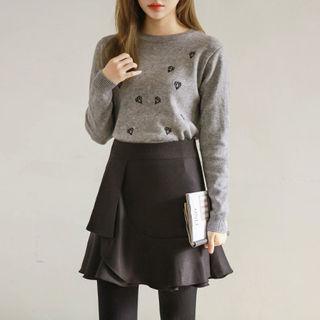 Crew-neck Diamond Embroidered Sweater