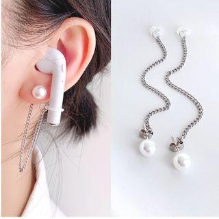 Faux Pearl Chained Airpods Retainer Earring 1 Pair - Not Including Airpods - Silver & White - One Size
