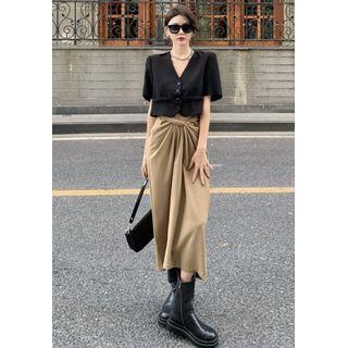 Cropped V-neck Shirt / Details Twisted Midi Skirt