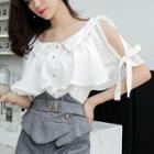 Cold Shoulder Short-sleeve Top / High Waist Shorts