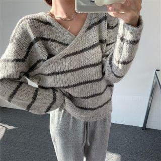Long-sleeve V Neck Irregular Striped Knit Sweater