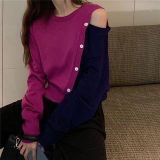 Cold-shoulder Buttoned Sweater