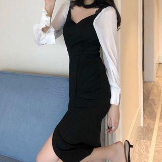Chiffon-sleeve Keyhole-detail Slit-hem Dress