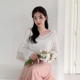 V-neck Fluffy Knit Crop Top