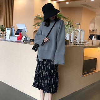 Plain Sweater / Floral Print Midi A-line Skirt
